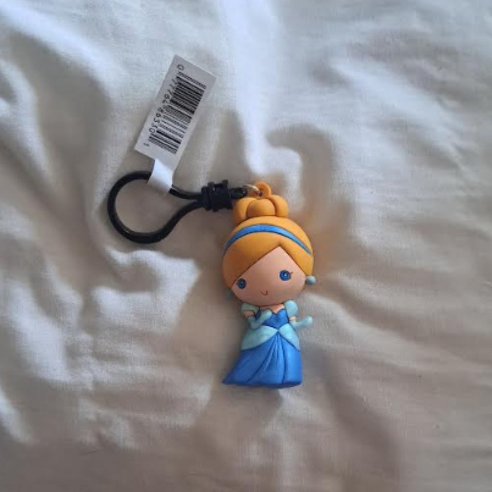 NEW Disney Princess CINDERELLA Series 49 Figural Bag Clip / Keychain